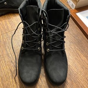 Timberland black women's boot size 11